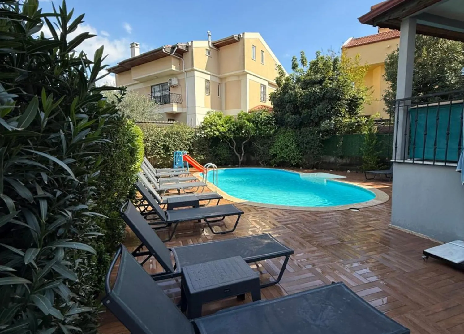 Arslan Villa With Pool Мармарис